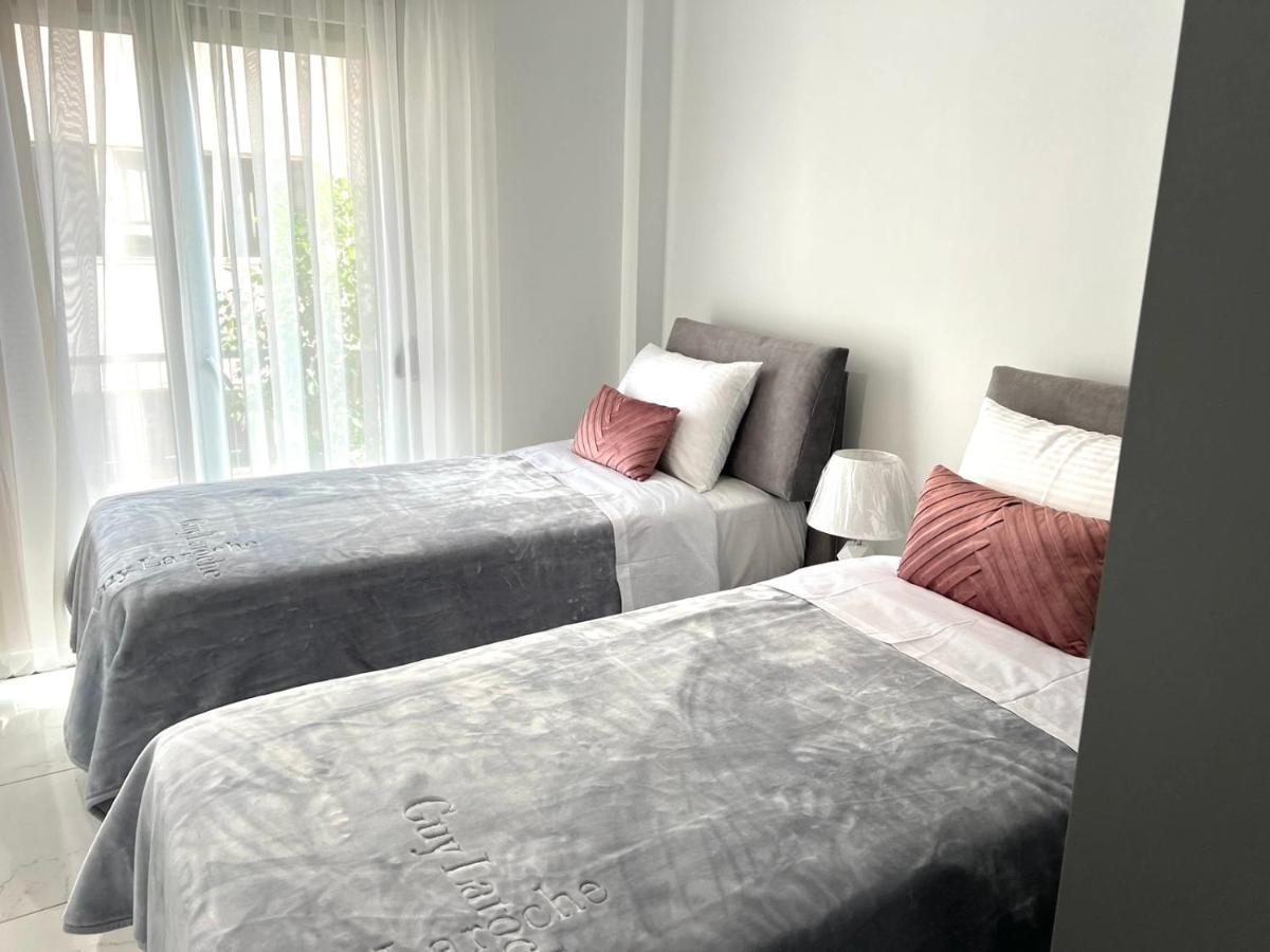 Athens White Apartments Bagian luar foto